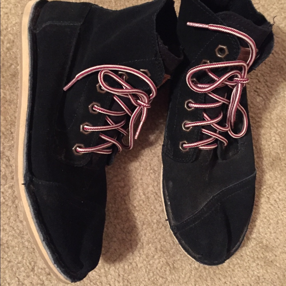 Black Toms